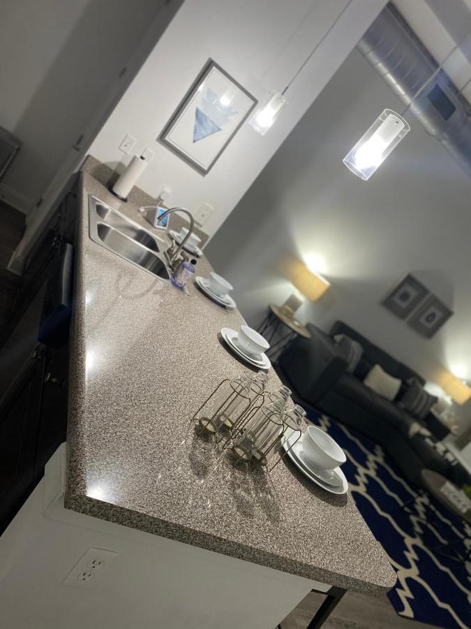 Industrial Smart Home Apartment In The Center Of Downtown Memphis Eksteriør billede